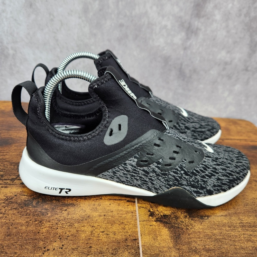 Nike Foundation Elite TR Running Shoes Womens‎ 8 Black Sneakers  AJ8154-001